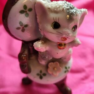 Japanese Sugar Glazed 4.25 x 2.5  Cat In Chair  Figurine